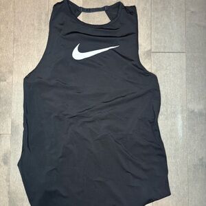 Nike workout top